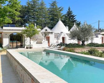 Trullo Panna Fragola - Exclusive four bedroom Villa & Private pool - Martina Franca