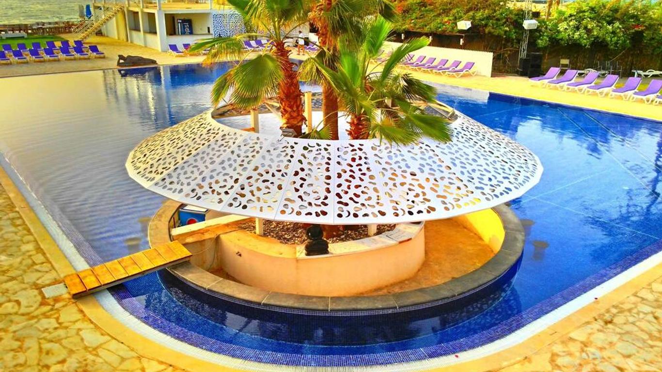 Senses Hotel and Resort