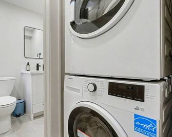 The Wynford Romantic Amalfi Escape - Elora - Laundry facility