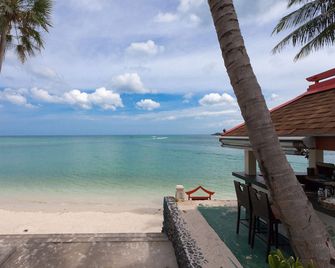 The Briza Beach Resort - Ko Samui - Strand