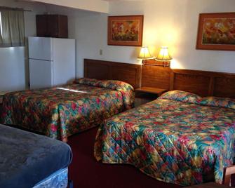 Chateau Motor Lodge - Grand Island - Bedroom