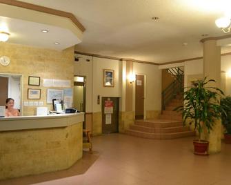 ويست بلازا هوتل مالاكال - كورور - أفضل طعام