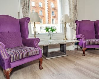 Iveagh Lodge - Dublin