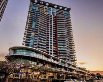 Southport Sea Views - Shores Apartment - Southport - Edificio