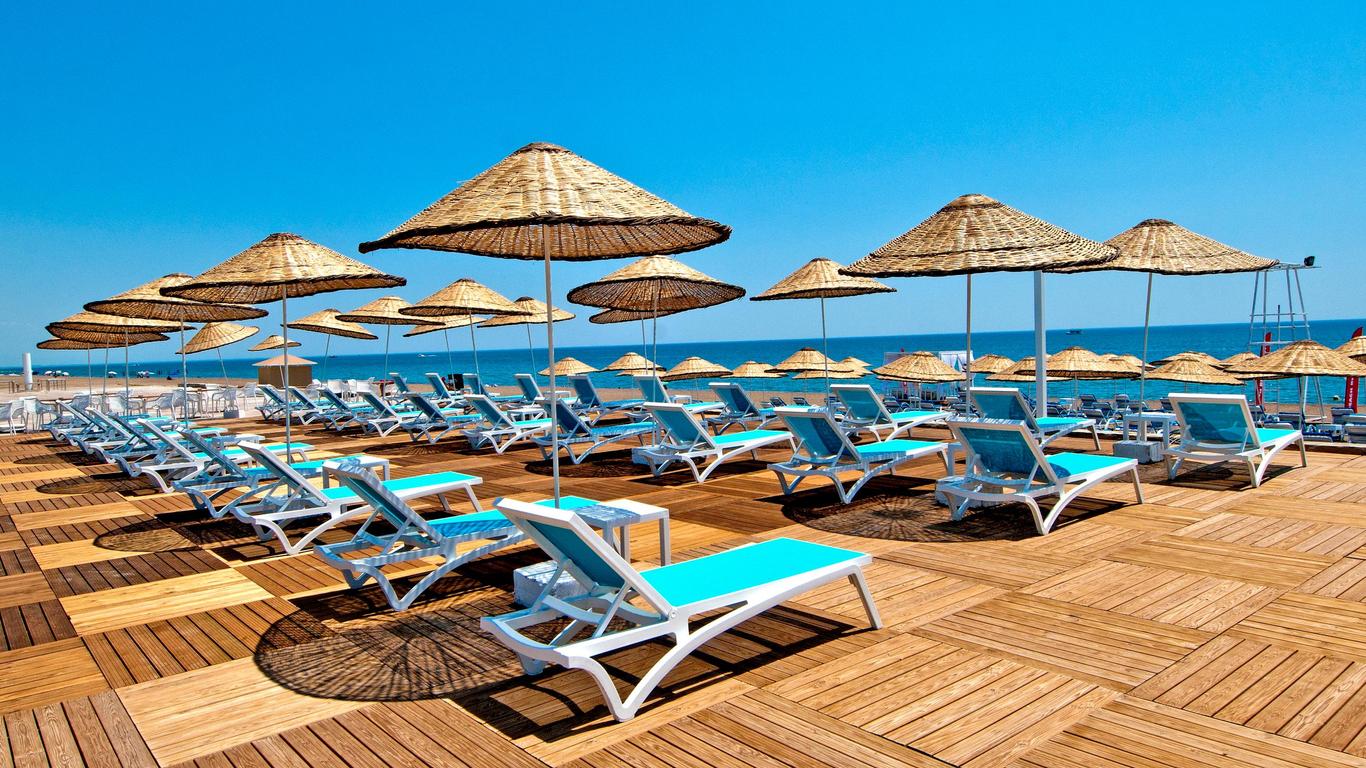 هوليداي إن أنتاليا - لارا، آن آي آيتش جي هوتل