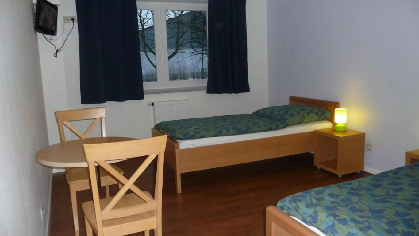 هوتل هانزهوس سود