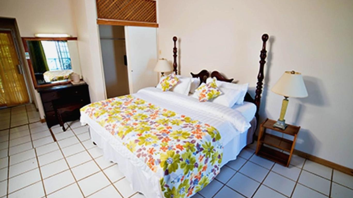 Treasure Beach Hotel