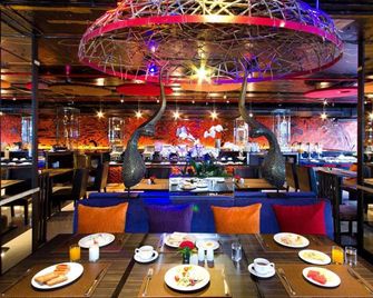 Tongtara Riverview Hotel - Bangkok - Restaurante