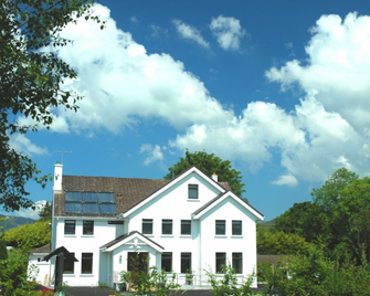 Kenmare House - Kenmare - Budova
