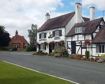 The Green Dragon Inn - Redditch - Gebäude