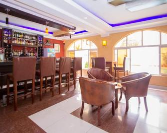 Hillcourt Resort and Spa - Nakuru - Bar