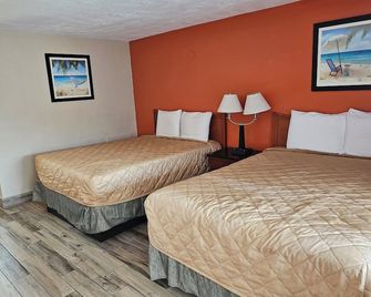 Three Oaks Motel - Titusville - Makuuhuone