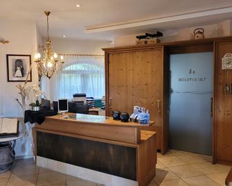 Hotel Baumwirt - 卡斯特爾羅托 - 櫃檯