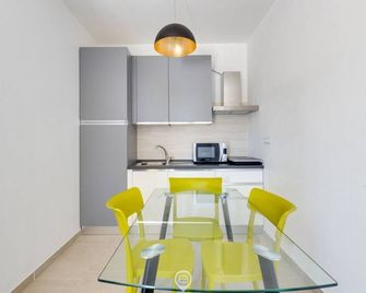 Estay - Lemon 2 - Terrace - Aircon - Arbatax