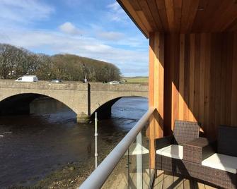 Riverside Apartments - Wick - Balcony