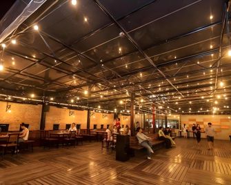 OYO 796 Paradise Sukhumvit Hotel - Bangkok - Boligens fasiliteter