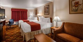 Best Western Laramie Inn & Suites - Laramie - Bedroom