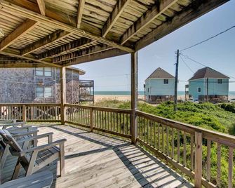 Point Break Cottage- Steps To Beach- Community Pool & Spa - Buxton - Balcony