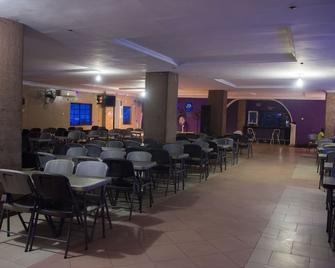 Emota Paradise Phase 2 - Surulere - Restaurante