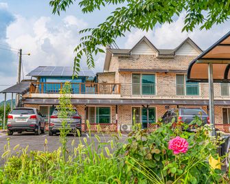 Hwacheon Flower Pension - Hwacheon - Edificio