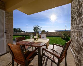 Plavo nebo Istra Apartments - Medulin - Innenhof