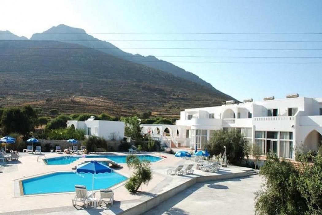 Eristos Beach Hotel - Livadia - Piscina