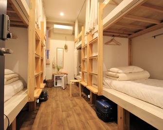 هوستل توكي - فوكوكا - غرفة نوم