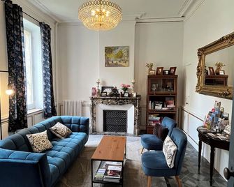 SalutBB Chambre d'hote - Carcassonne - Phòng khách