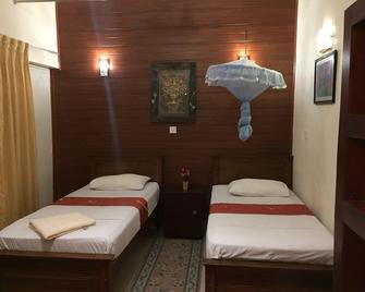 Days Inn-Kandy - Kandy - Bedroom
