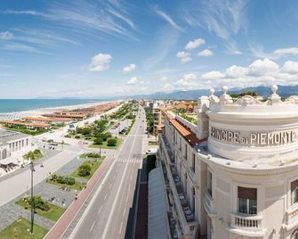 Grand Hotel Principe di Piemonte - Viareggio - Parveke