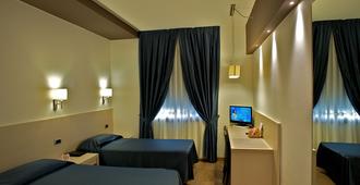 Sam Hotel - Monfalcone - Chambre