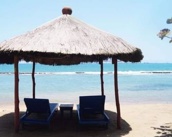 Hotel Robinson Plage - Lomé - Praia