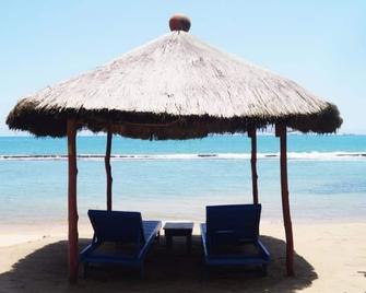 نيو روبينسون بلاج - لومي - شاطئ