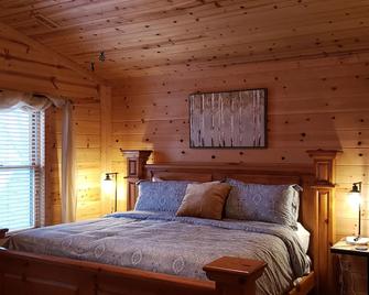 Luxury Rustic Estate on Lake Freeman - Monticello - Camera da letto