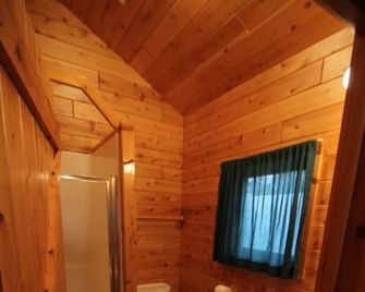 Mackinac Lake Trail Motel - Mackinaw City