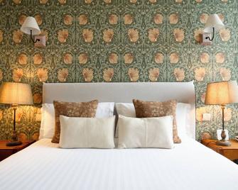 Hotel Edouard VII - Biarritz - Bedroom