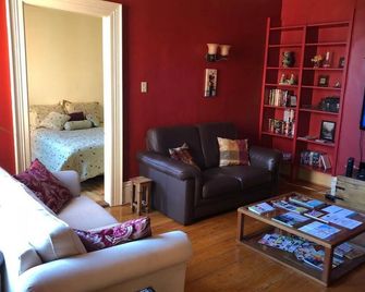 2 bedroom apt; old charm with modern living and huge patio with private parking - Saint John - Living room