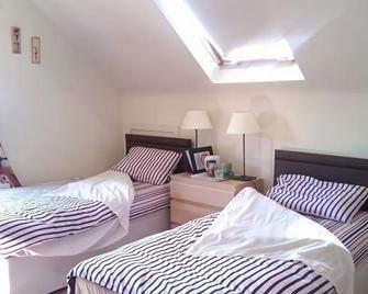 Teach an Cheoil - Ballycastle - Bedroom