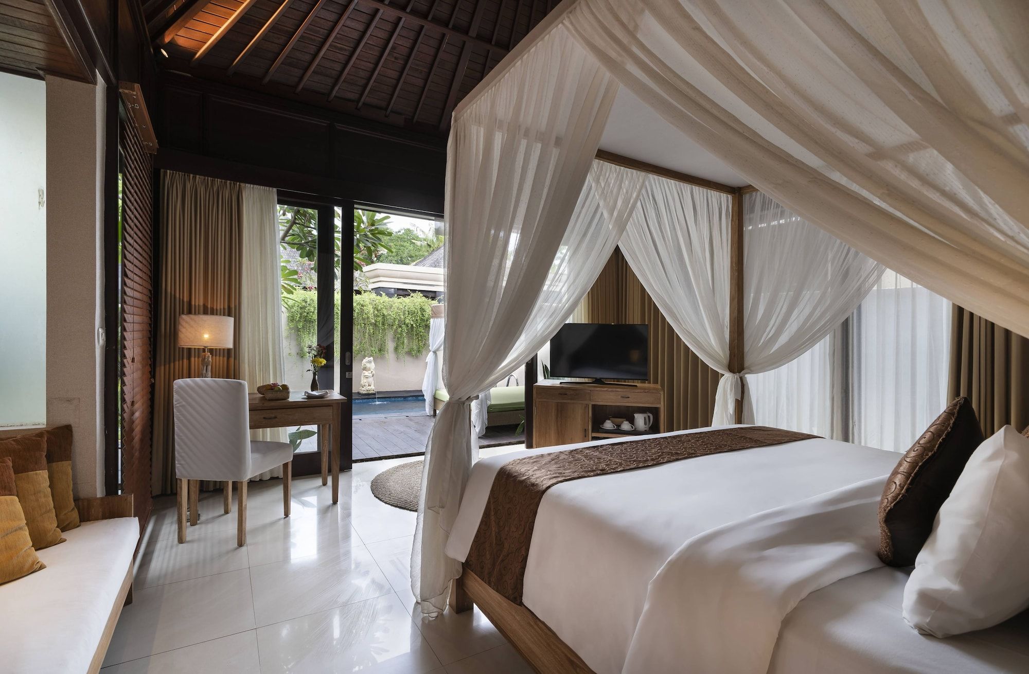 d'Nusa Beach Club and Resort - Nusa Penida