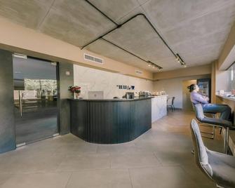 Regatta Living II with Breakfast Included! - 502 - Santo Domingo - Recepcja