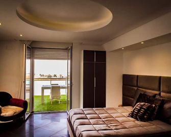 Airport Bari Deluxe - בארי - חדר שינה