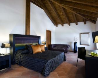 Relais Villa Buonanno - Cercola - Camera da letto