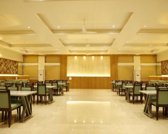 Shaurya Resorts & Lawns Jalna - Jālna - Restaurant