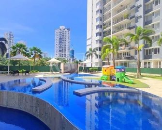 Spectacular apartment - פנמה סיטי - בריכה