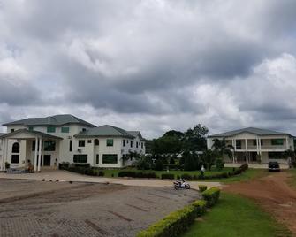 Majestic Ville Hotel Resort ltd - Hohoe - Edificio
