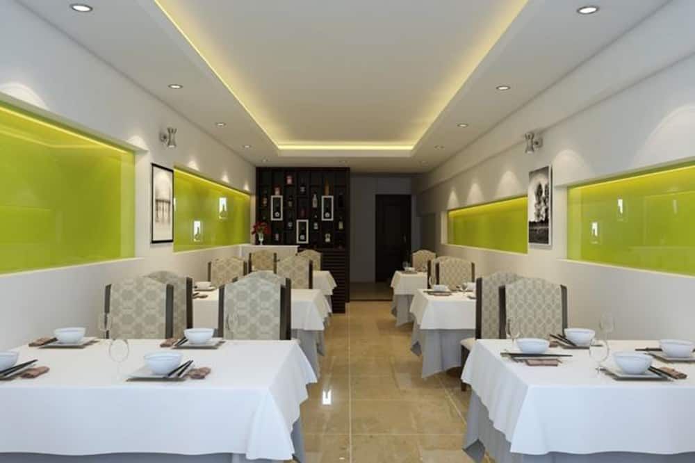 إكلبس ليجيند هوتل