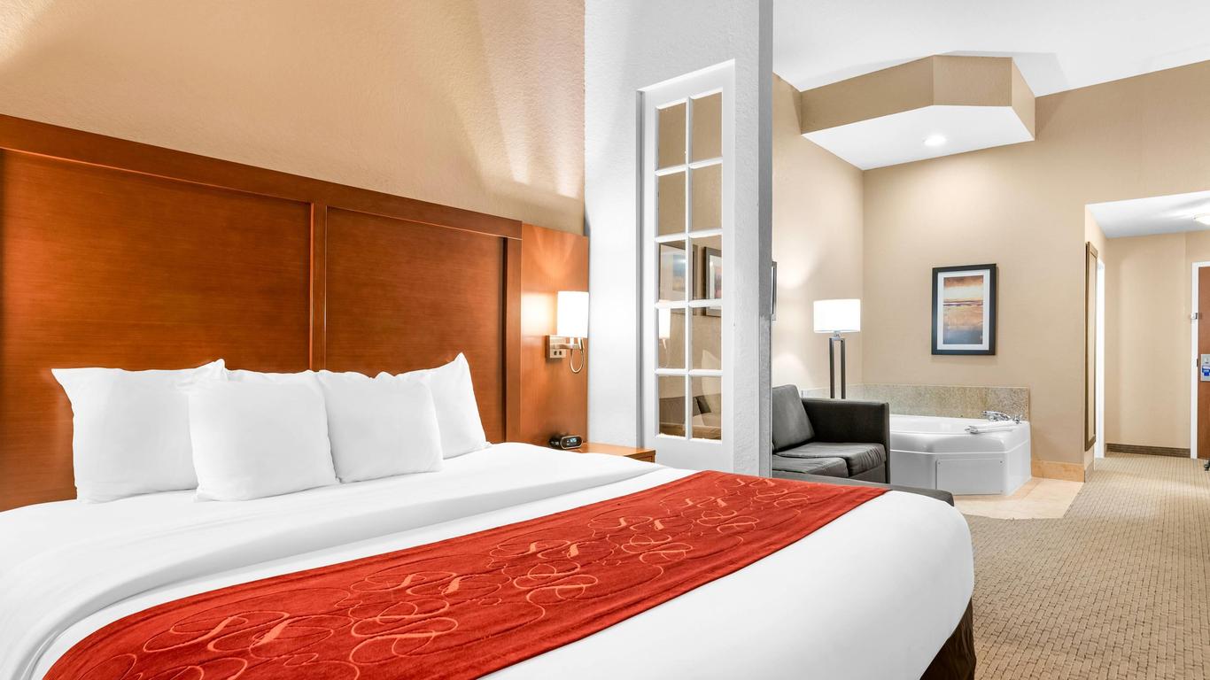 Comfort Suites Orlando Airport