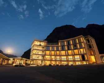 Fortunorth - Shigar - Building
