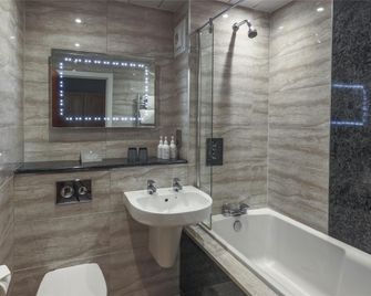 The Crooklands, BW Signature Collection - Milnthorpe - Bathroom