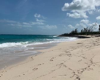 Victoria's Island House - - Green Turtle Cay - Plage
